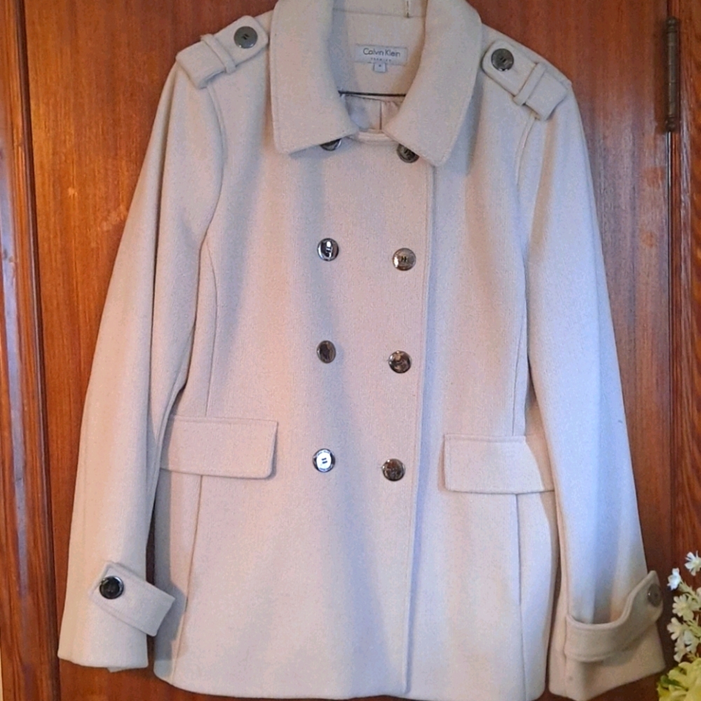 women Cakvin Klein warm pale pink/ cream coat